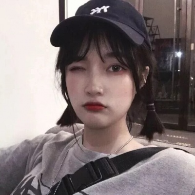 卡通男女电筒404错误页面动画